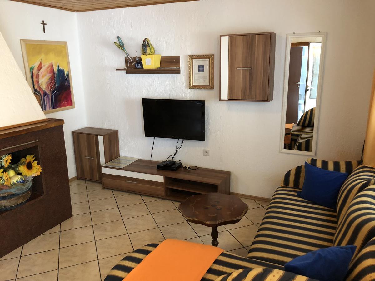 Apartment Mira โปเรช ภายนอก รูปภาพ